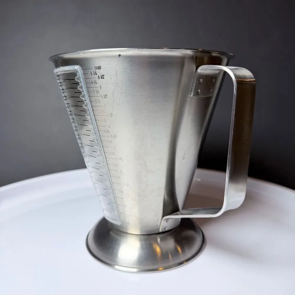 Vintage AMCO Houseworks See-Thru Measure 2 Qt Stainless Steel Measuring Cup 8362